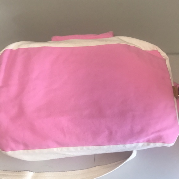 Margaritaville Weekender Messengar Bag - Picture 7 of 9